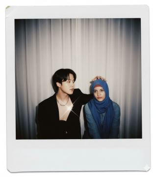 Membuat foto bareng Jimin BTS pakai Gemini AI (Instagram)